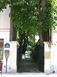 fig 1: View of the entrance to the Musée de la Vie Romantique